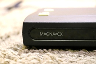 USED RV MAGNAVOX TB100MW9 DTV DIGITAL TO ANALOG CONVERTER FOR SALE